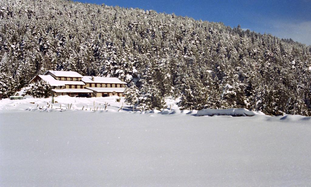 Refugi Cap Del Rec Hostel Lles Εξωτερικό φωτογραφία