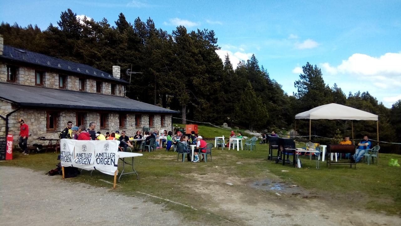 Refugi Cap Del Rec Hostel Lles Εξωτερικό φωτογραφία