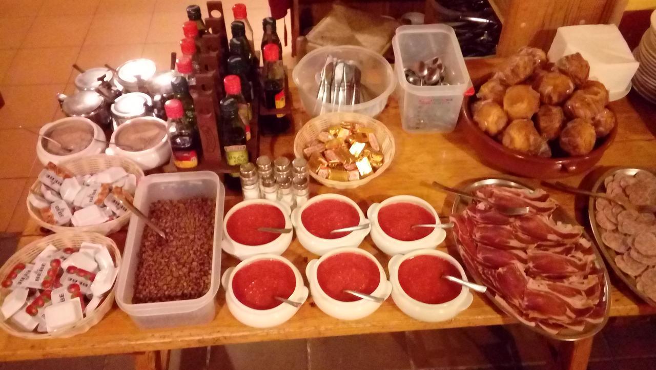 Refugi Cap Del Rec Hostel Lles Εξωτερικό φωτογραφία