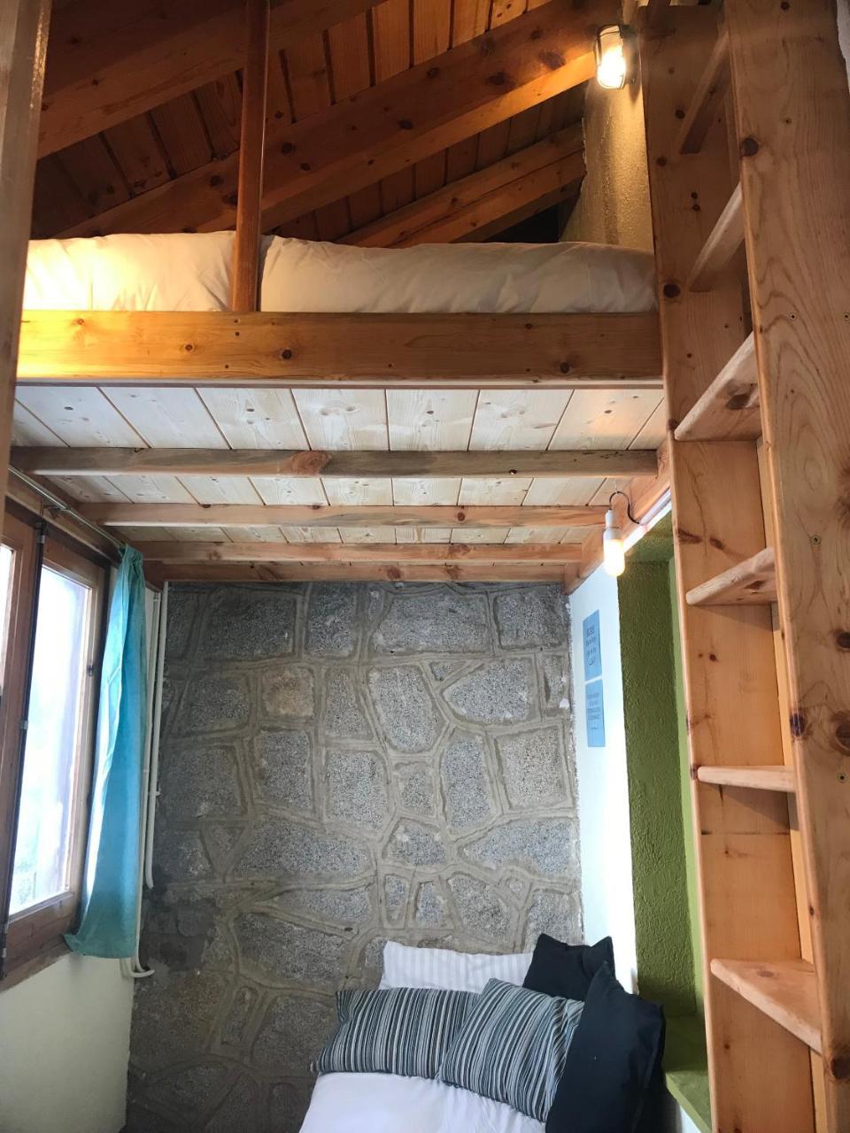 Refugi Cap Del Rec Hostel Lles Εξωτερικό φωτογραφία